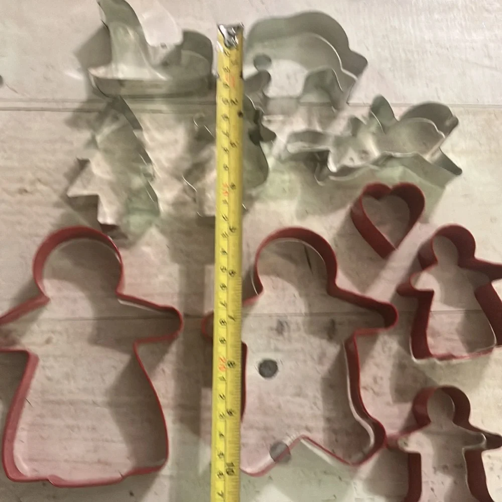 Lot of 10 Metal Christmas Cookie Cutters
